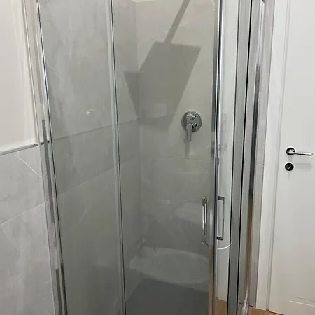 Daire Cucchiari 2 Tipo